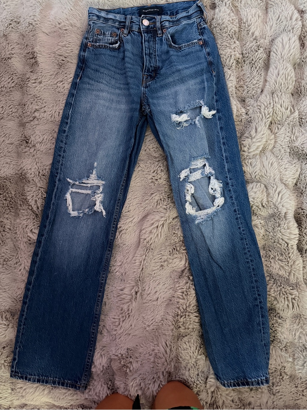 Aeropostale Distressed Straight Leg Blue Jeans